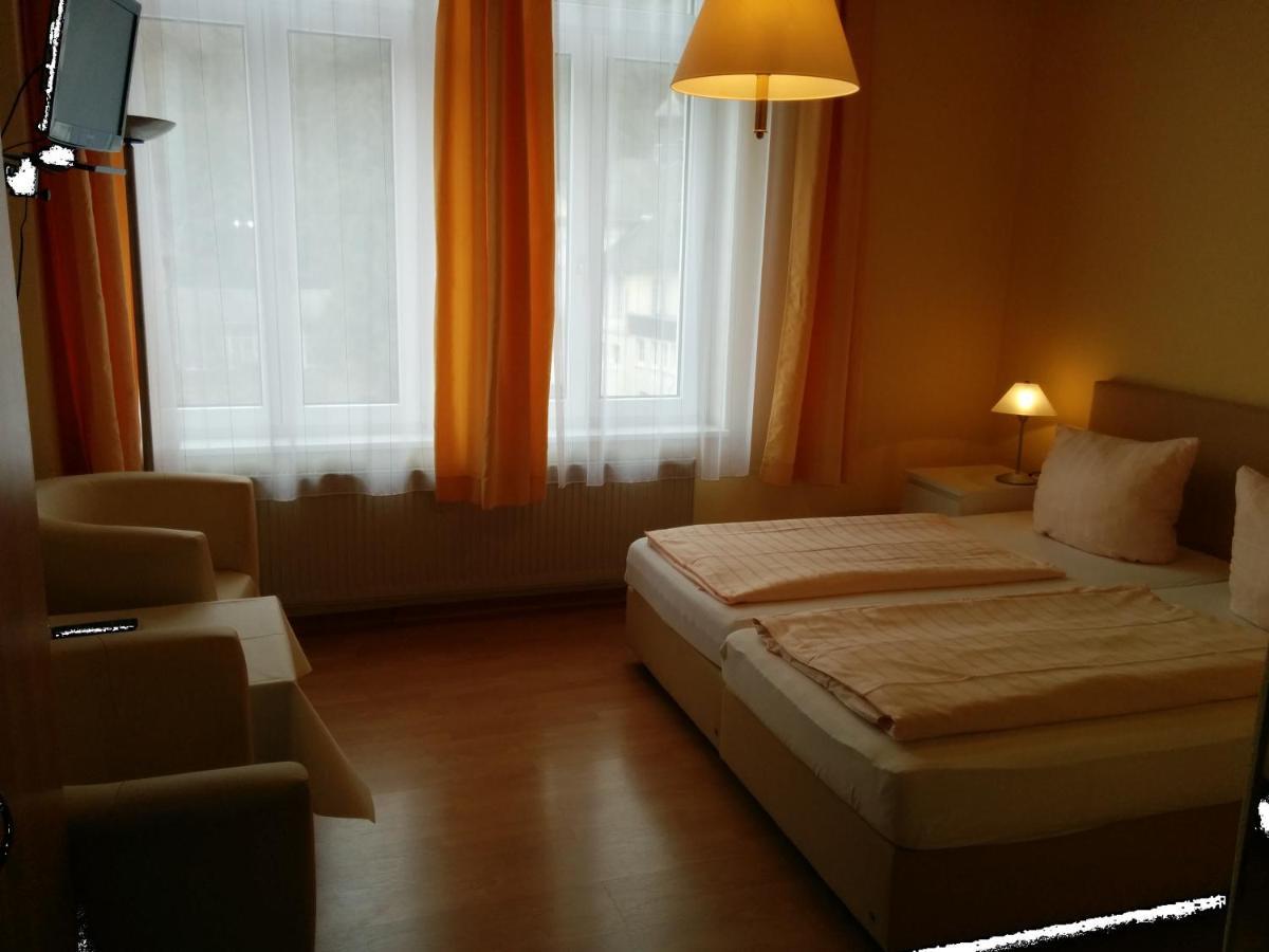 Kurhotel Quellenhof バート・ベルトリッヒ エクステリア 写真