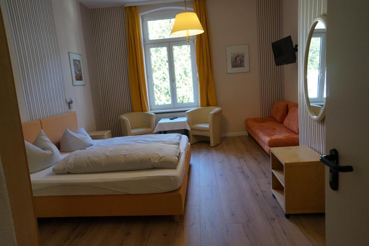 Kurhotel Quellenhof バート・ベルトリッヒ エクステリア 写真